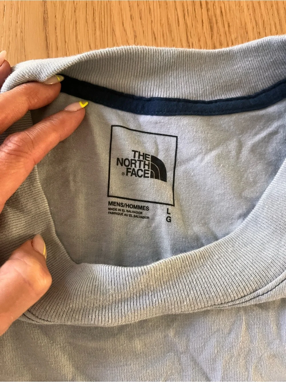 The North Face Men’s Long-Sleeve Pocket Tee with Carabiner graphic- Light Blue